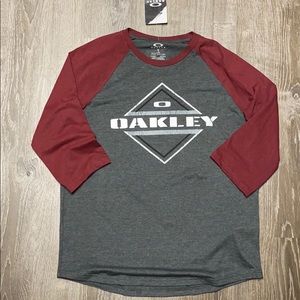 Oakley 3/4 shirt